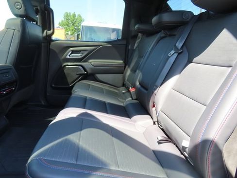 Certified 2025 Chevrolet Silverado EV RST AWD/4WD image 40
