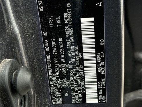 Used 2023 Toyota Highlander XLE image 39