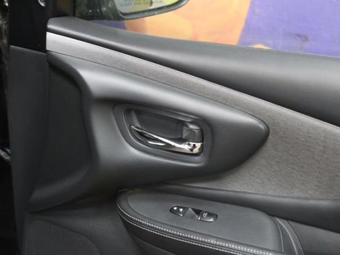 Used 2019 Nissan Murano SL AWD/4WD image 11