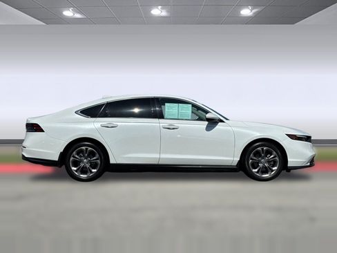 Certified 2024 Honda Accord EX image 8