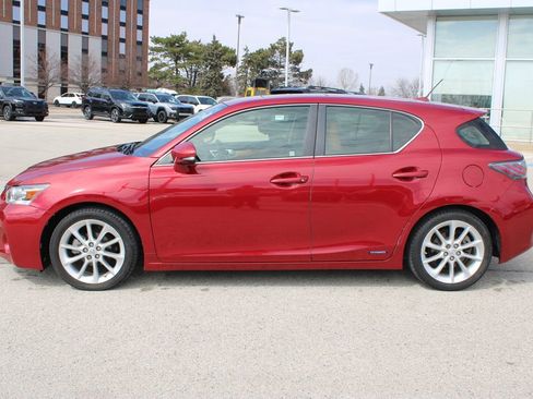Used 2013 Lexus CT 200h w/ Premium Pkg w/Navigation image 8