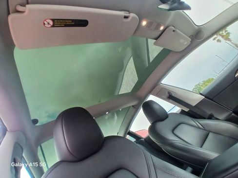 Used 2023 Tesla Model 3 Standard Range image 18