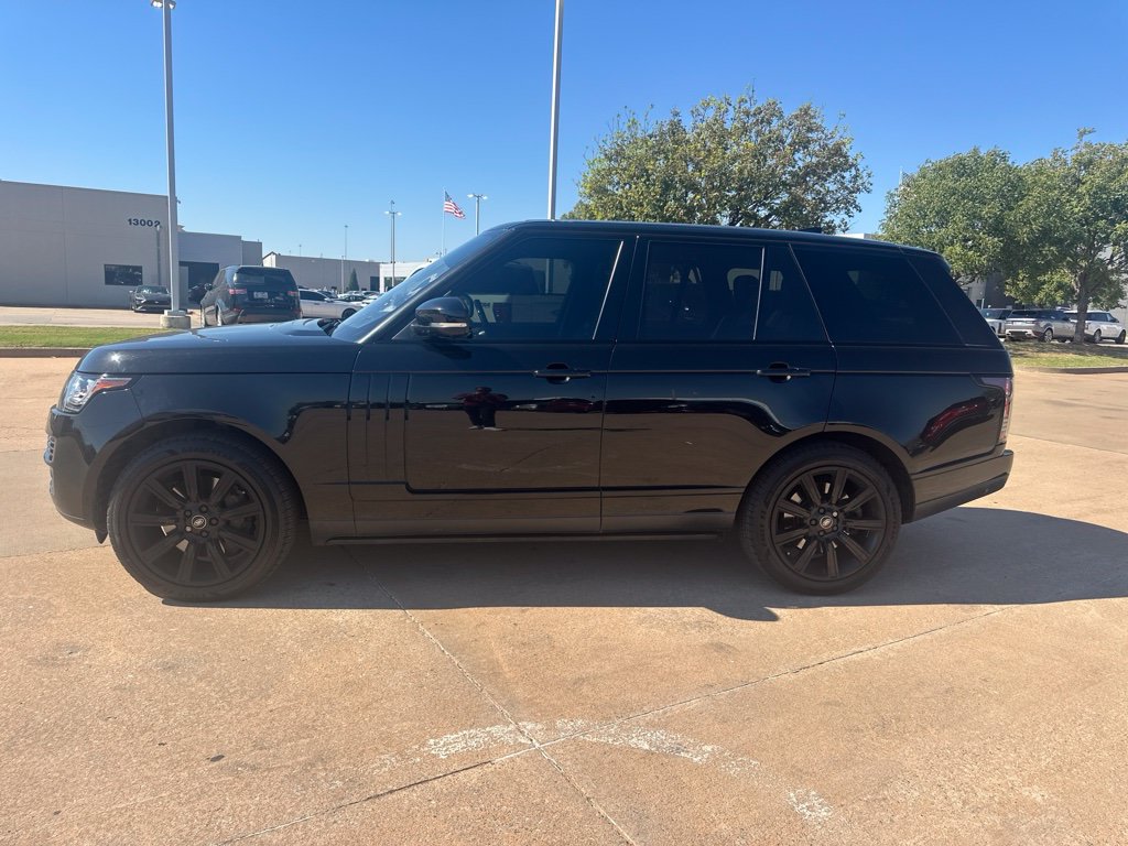 Used 2017 Land Rover Range Rover Supercharged AWD/4WD image 2