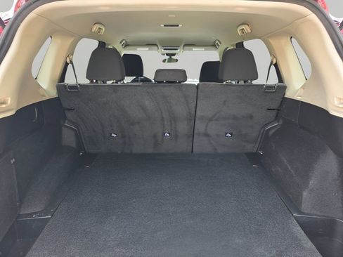 Used 2023 Nissan Rogue SV image 5