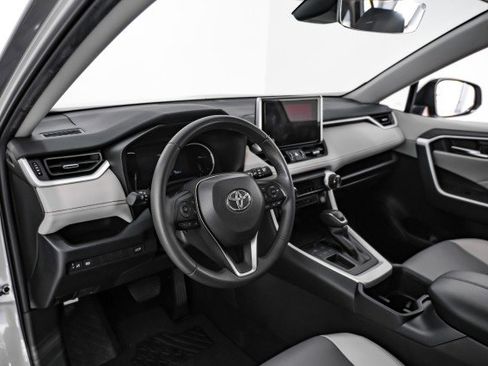 Used 2024 Toyota RAV4 XLE Premium FWD image 12