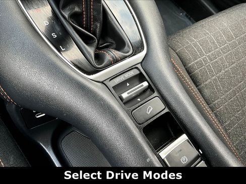 Used 2024 Honda HR-V Sport image 14