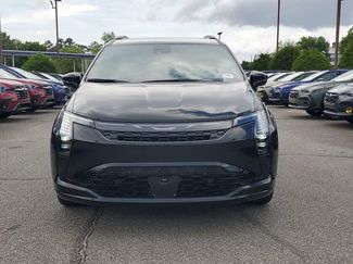 New 2027 Chrysler Pacifica Limited FWD video 2