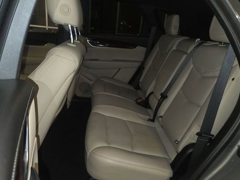 Used 2018 Cadillac XT5 Luxury w/ Driver Awareness Package image 23