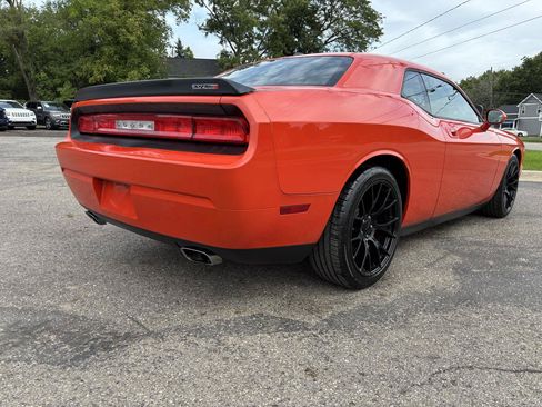 Used 2008 Dodge Challenger SRT8 RWD image 5