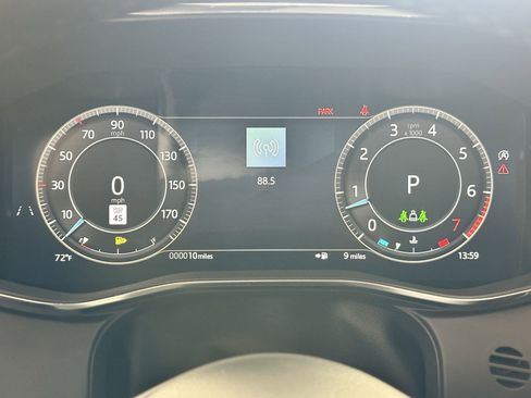 Used 2026 Jaguar F-PACE R-Dynamic S AWD/4WD image 17