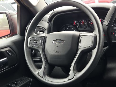 Used 2025 Chevrolet Silverado 1500 Custom Trail Boss w/ LPO, Dark Essentials Package AWD/4WD image 15