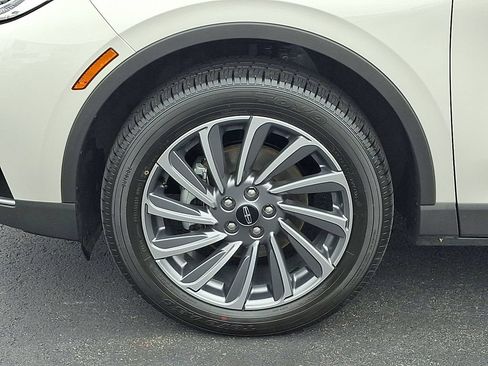 Certified 2024 Lincoln Corsair Reserve w/ Equipment Group 201A AWD/4WD image 8