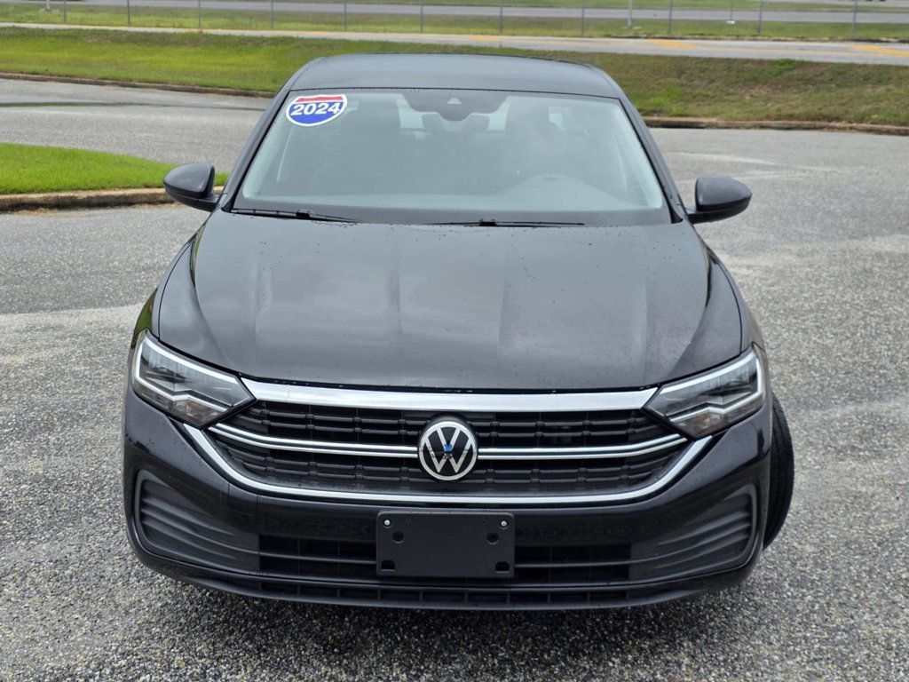 Used 2024 Volkswagen Jetta S FWD image 3