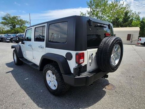 Used 2010 Jeep Wrangler Unlimited Sport AWD/4WD image 5