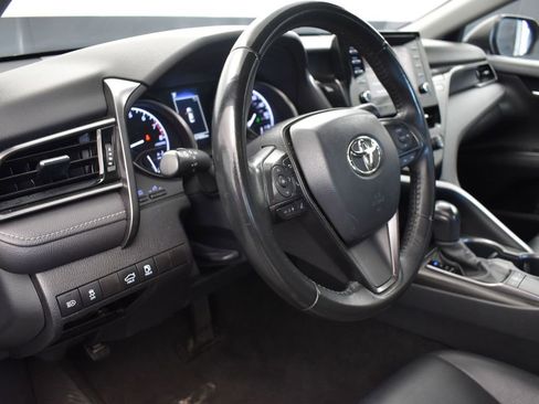 Used 2023 Toyota Camry SE image 12