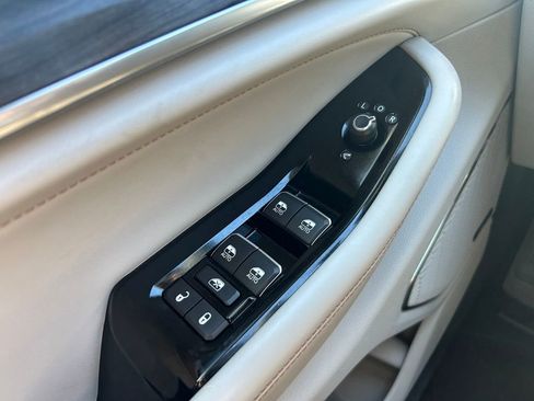 Certified 2023 Jeep Grand Cherokee L Overland image 20