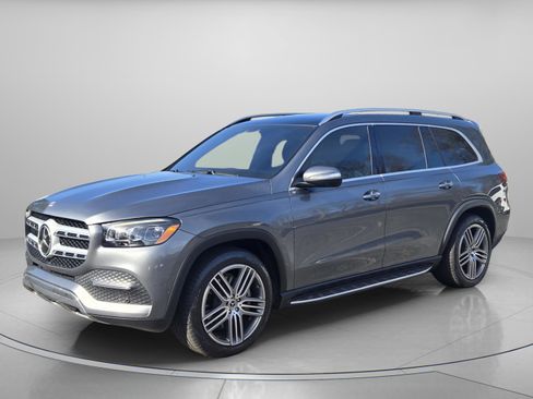 Used 2022 Mercedes-Benz GLS 450 4MATIC image 2
