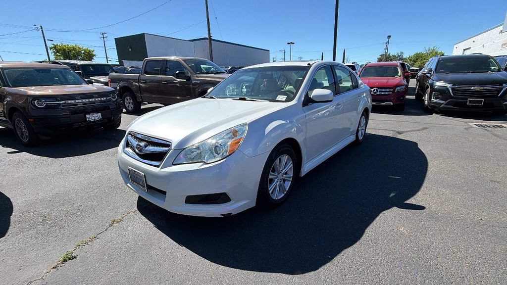 Used 2011 Subaru Legacy 2.5i Premium AWD/4WD image 1