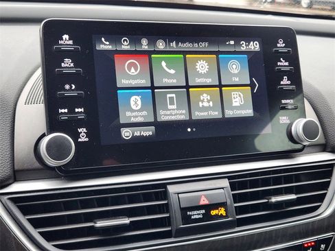 Used 2021 Honda Accord Touring image 15