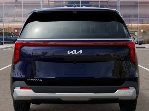 New 2026 Kia Carnival EX FWD image 13