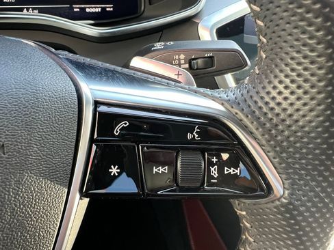Used 2020 Audi S6 Premium Plus w/ S Sport Package AWD/4WD image 32