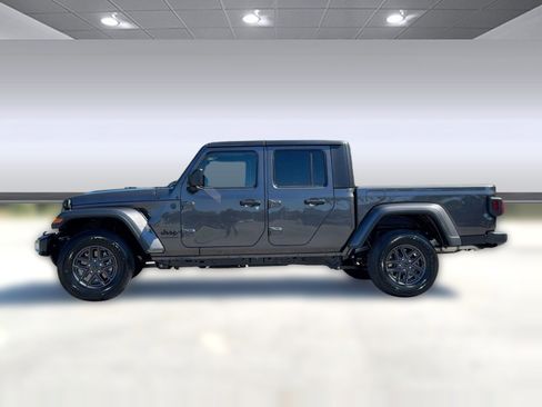 New 2025 Jeep Gladiator Sport image 2