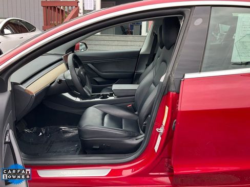 Used 2019 Tesla Model 3 Standard Range Plus image 13