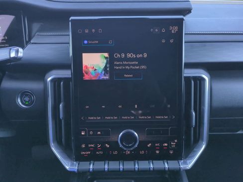 Used 2025 GMC Acadia Elevation image 26