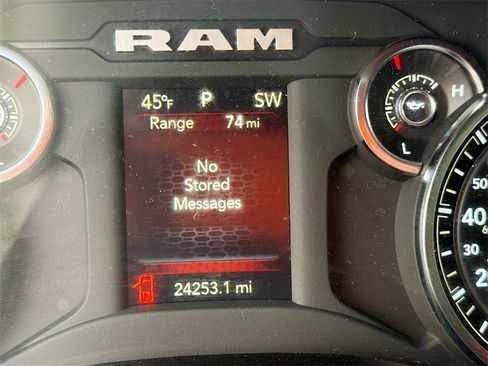 Used 2024 RAM 2500 Big Horn w/ Bed Utility Group image 12