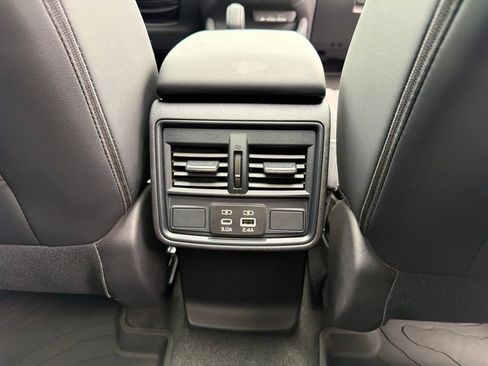 Used 2026 Subaru Forester Premium AWD/4WD image 20