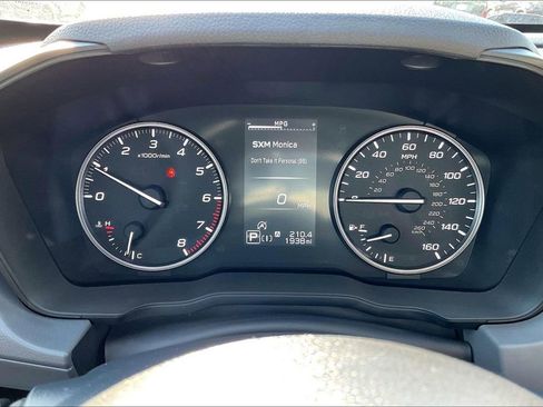 Certified 2025 Subaru Crosstrek 2.0i Premium image 22