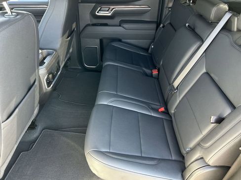 Used 2025 GMC Sierra 1500 SLT w/ SLT Premium Package image 25