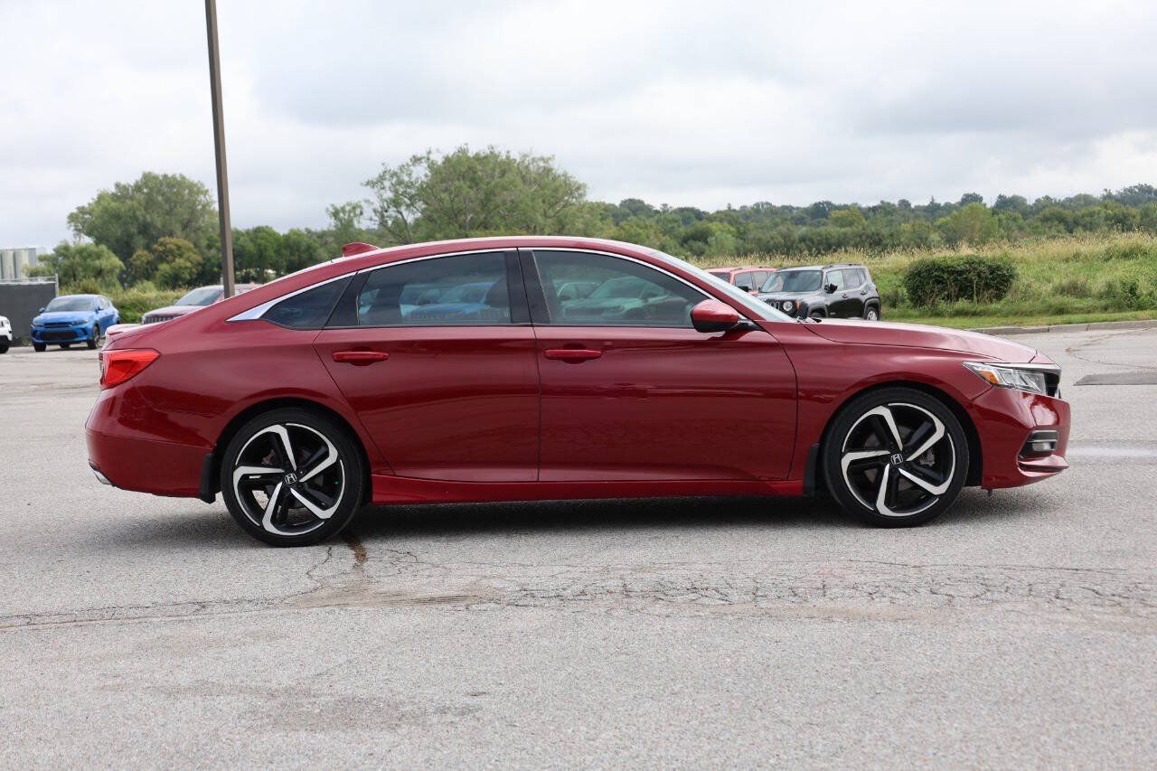 Used 2019 Honda Accord Sport image 7