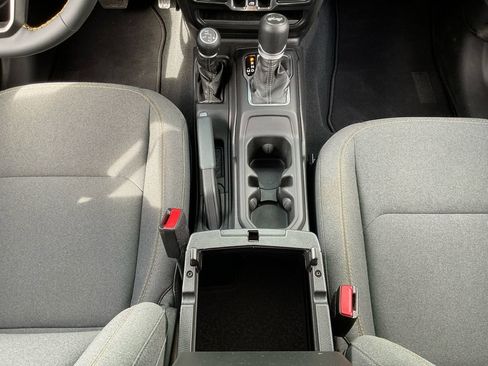 Used 2024 Jeep Wrangler Sport S image 11