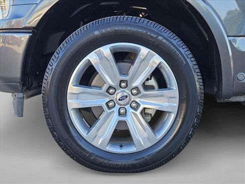 Used 2020 Ford F150 Platinum w/ Equipment Group 701A Luxury image 24