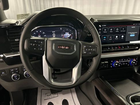 Used 2025 GMC Sierra 2500 SLT w/ SLT Premium Package image 15