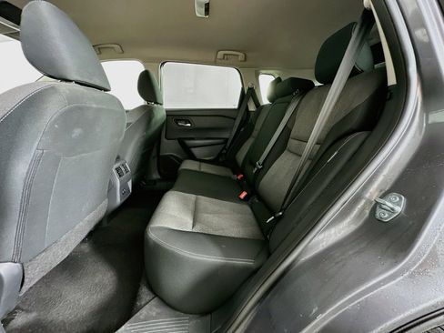 Used 2025 Nissan Rogue SV FWD image 26