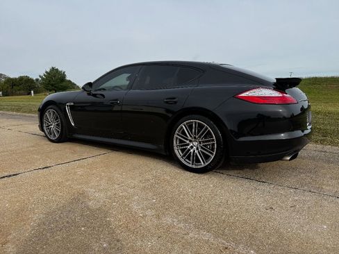 Used 2013 Porsche Panamera 4 image 9