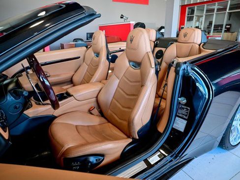 Used 2018 Maserati GranTurismo Sport image 18