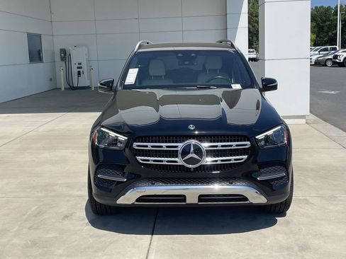 Used 2025 Mercedes-Benz GLE 350 4MATIC image 3