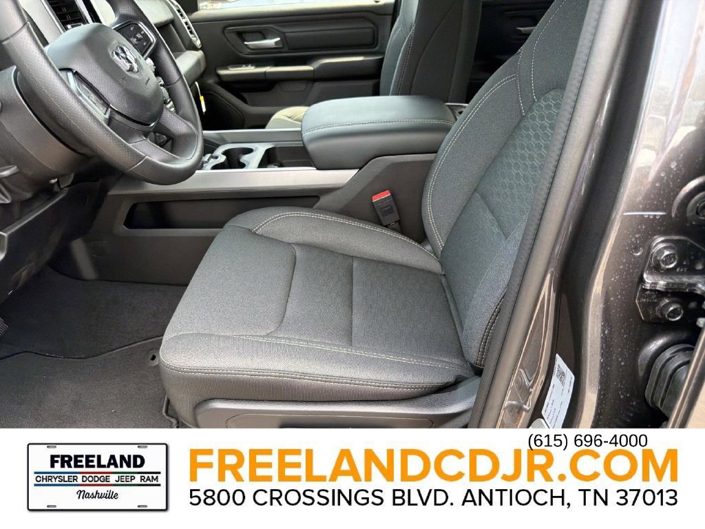 New 2026 RAM 1500 Express AWD/4WD image 19