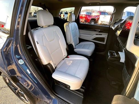 Used 2023 Kia Telluride S w/ S Sunroof Package image 25