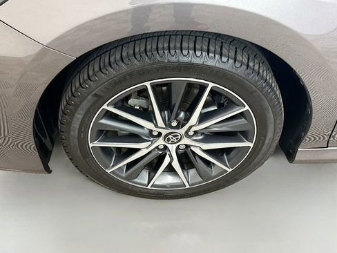 Used 2021 Toyota Camry XLE w/ Cold Weather Package image 30