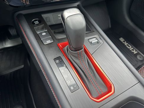 Used 2025 Nissan Kicks SR w/ SR Premium Package image 16