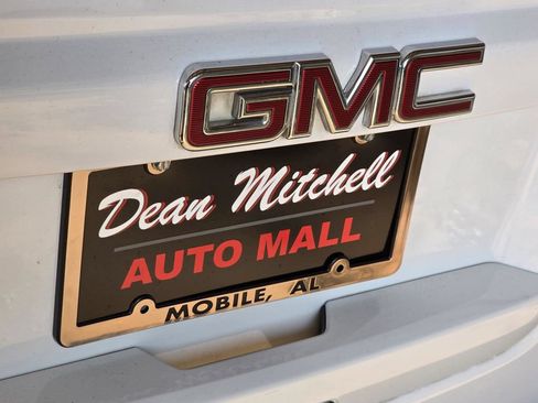 Used 2018 GMC Yukon SLT w/ Open Road Package AWD/4WD image 34