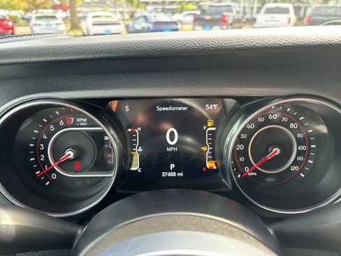 Certified 2022 Jeep Gladiator Mojave w/ LED Lighting Group AWD/4WD image 14
