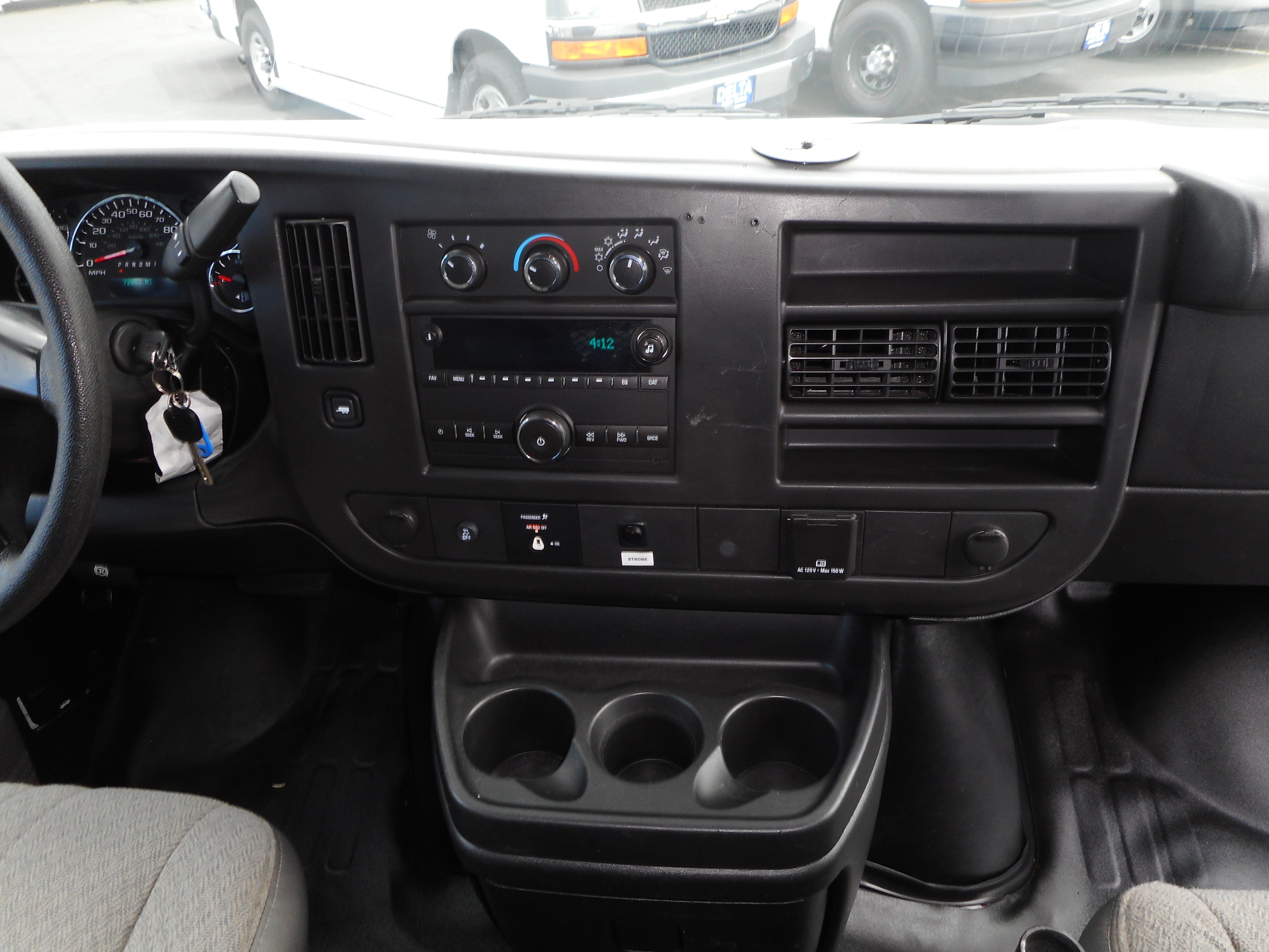 Used 2016 Chevrolet Express 2500 RWD image 24