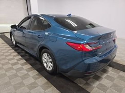 Used 2026 Toyota Camry LE w/ Convenience Package FWD image 6