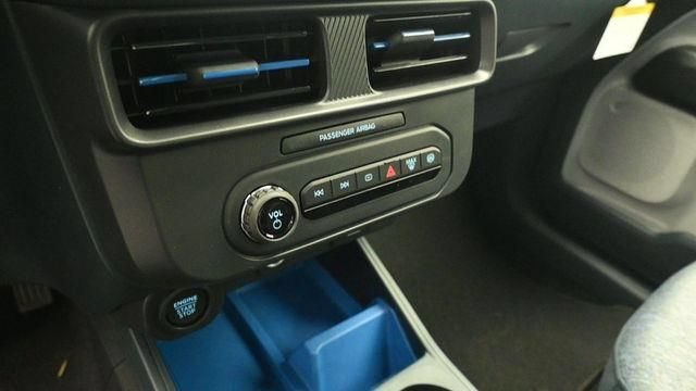 New 2026 Ford Maverick XLT w/ XLT Luxury Package FWD image 17