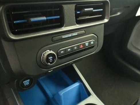 New 2026 Ford Maverick XLT w/ XLT Luxury Package FWD image 17